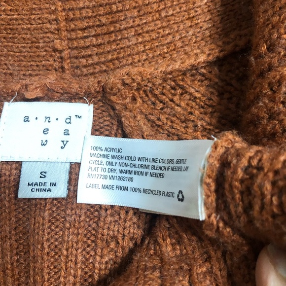 And eawy Women’s knit 100% Acrylic cardigan open front two side pockets brown.S - Picture 3 of 3